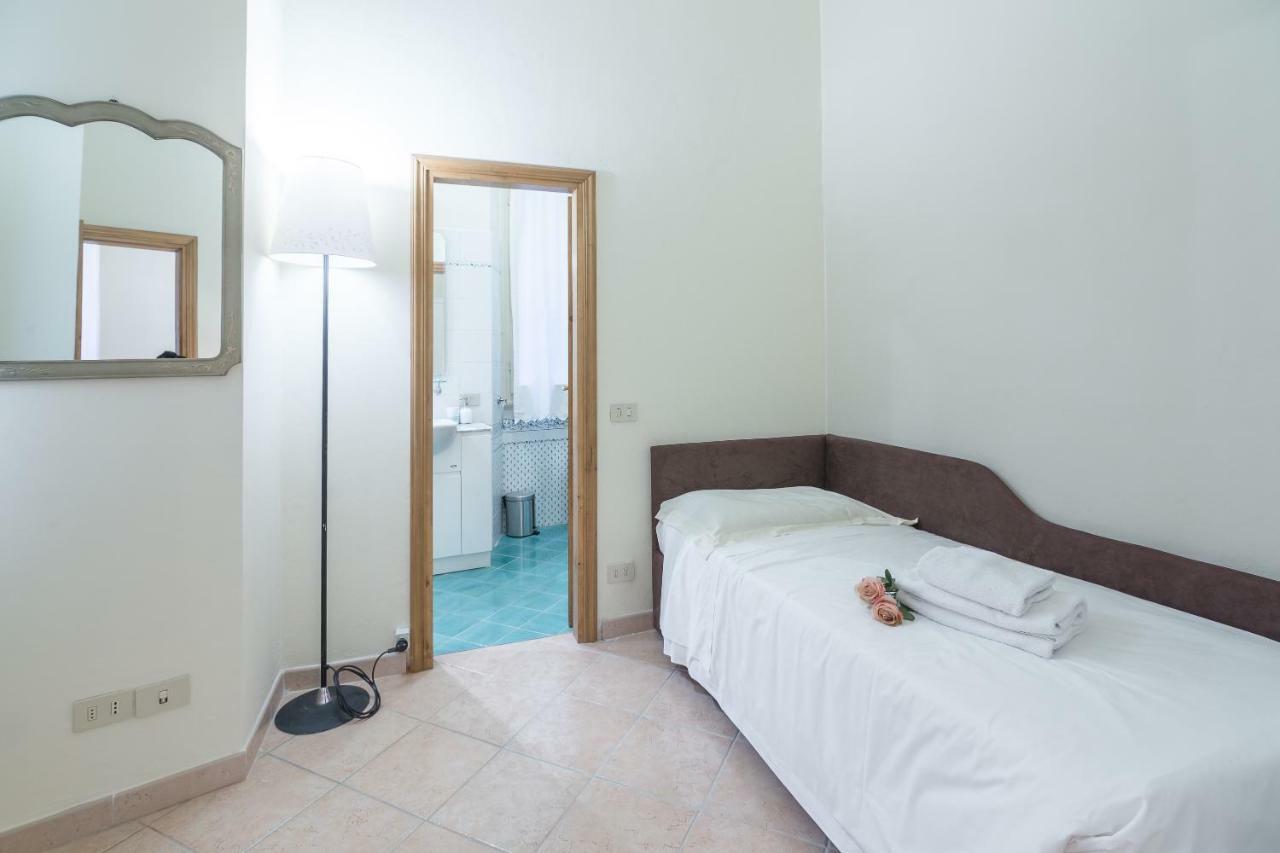 Pontormo By Mmega Apartment ฟลอเรนซ์ ภายนอก รูปภาพ